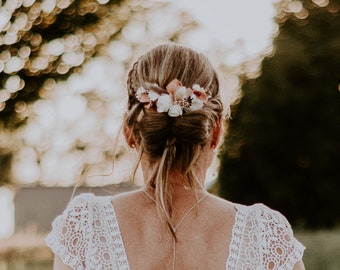 Peigne en fleurs séchées, réalisé à la main, pour une coiffure de mariage unique