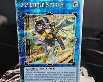 S:P Little Knight - 25.º aniversario Cuarto de siglo Starlight Rare - Secreto prismático - Común - Orica Proxy - QCSR