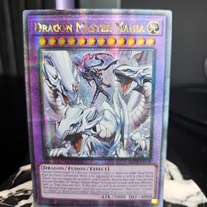 Dragon Master Magia - QCSR / Platinum Secret Rare - Orica / Proxy Card - (25th Quarter Century Secret Rare)