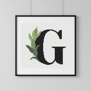 Patrón de punto de cruz con la letra G botánica en formato PDF: diseño de bordado con monograma floral minimalista