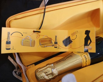 CLICQUOT City Traveler Bag, Beautiful and very elegant isothermal travel bag with Veuve Clicquot inscription