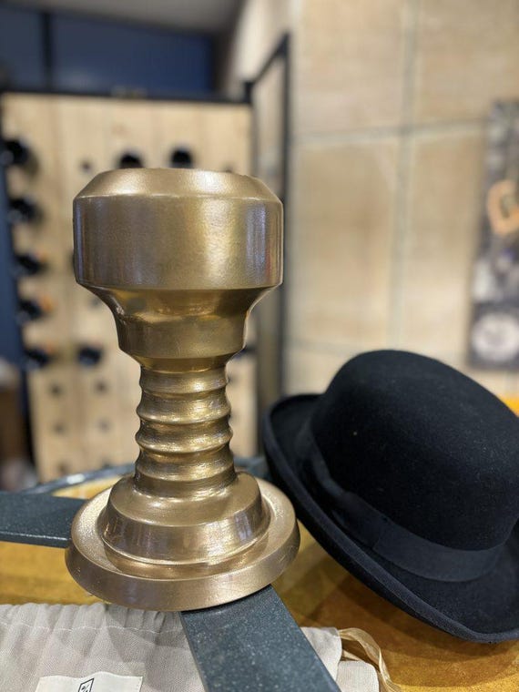 Gold hat stand hotsell