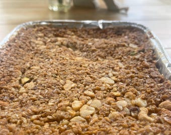 Homemade Mixed Nut Flapjack – Traditional British Traybake, Chewy Oats & Butter