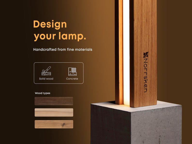 Pu&ograve; includere: Progetta la tua lampada. Realizzata a mano con materiali pregiati. Scegli tra legno massello o cemento. I tipi di legno includono noce, acero e quercia. La lampada &egrave; mostrata con una base in cemento e uno stelo in legno con una striscia luminosa.