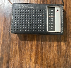 Vintage- Airline - Japan- Transistor Radio Works