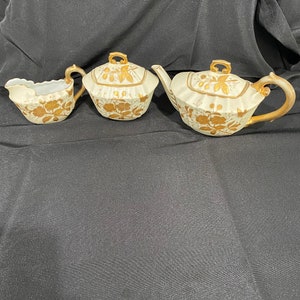 Vintage Victoria Austria Small Teapot Creamer And Sugar Bowl