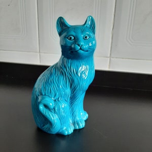Blue cat, Vintage Cat, Cat figurine, vintage figurine, cat lover gift home decor, Vintage decor, sitting cat