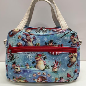 Handmade Snowmen Christmas Crossbody Bag: Ivory Faux Leather, Multi-Compartment
