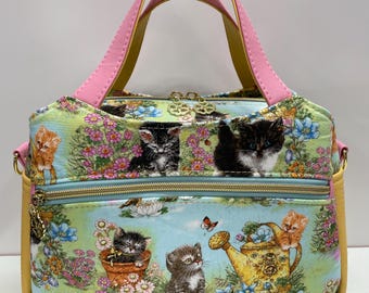 Handmade Kittens Print Crossbody Bag: Faux Leather Multi-Compartment Purse