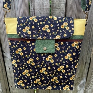 Sun Flowers and Bees Handmade Crossbody/Messenger Style Purse w/Strap-Shoulder Bag-Sun Flowers and Bees One-Of-A-Kind Purse-Gift For Her