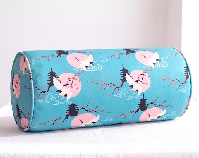 Chinoiserie Pagoda Pillow – Asian Botanical Crane Decor