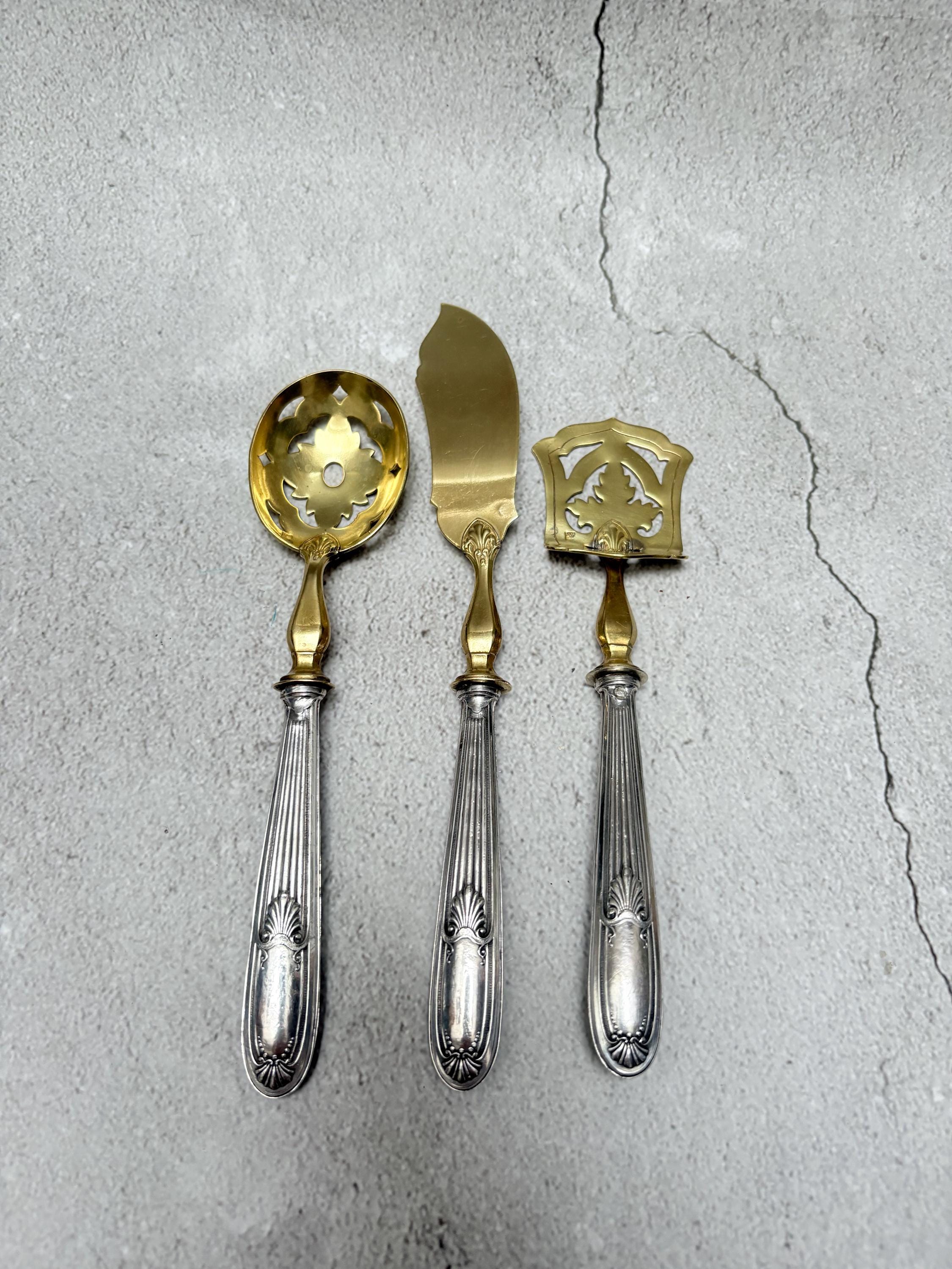 フランス製 華麗なサービングセット 銀無垢 ミネルヴァ刻印あり フランス製 華麗なサービングセット 銀無垢 ミネルヴァ刻印あり