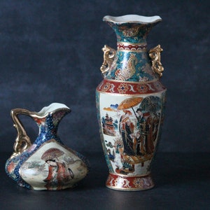 Pair of Hand-Painted Japanese Satsuma Style Vases – Vintage Oriental Decor – 25cm & 12cm – Gold Detail Ceramic Collectibles