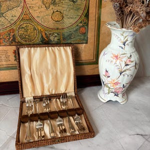 Vintage EPNS Dessert Forks Set in Original Box | Silver Plated Cake Forks for 6 | English Antique Cutlery Set | Wedding Gift, Afternoon Tea