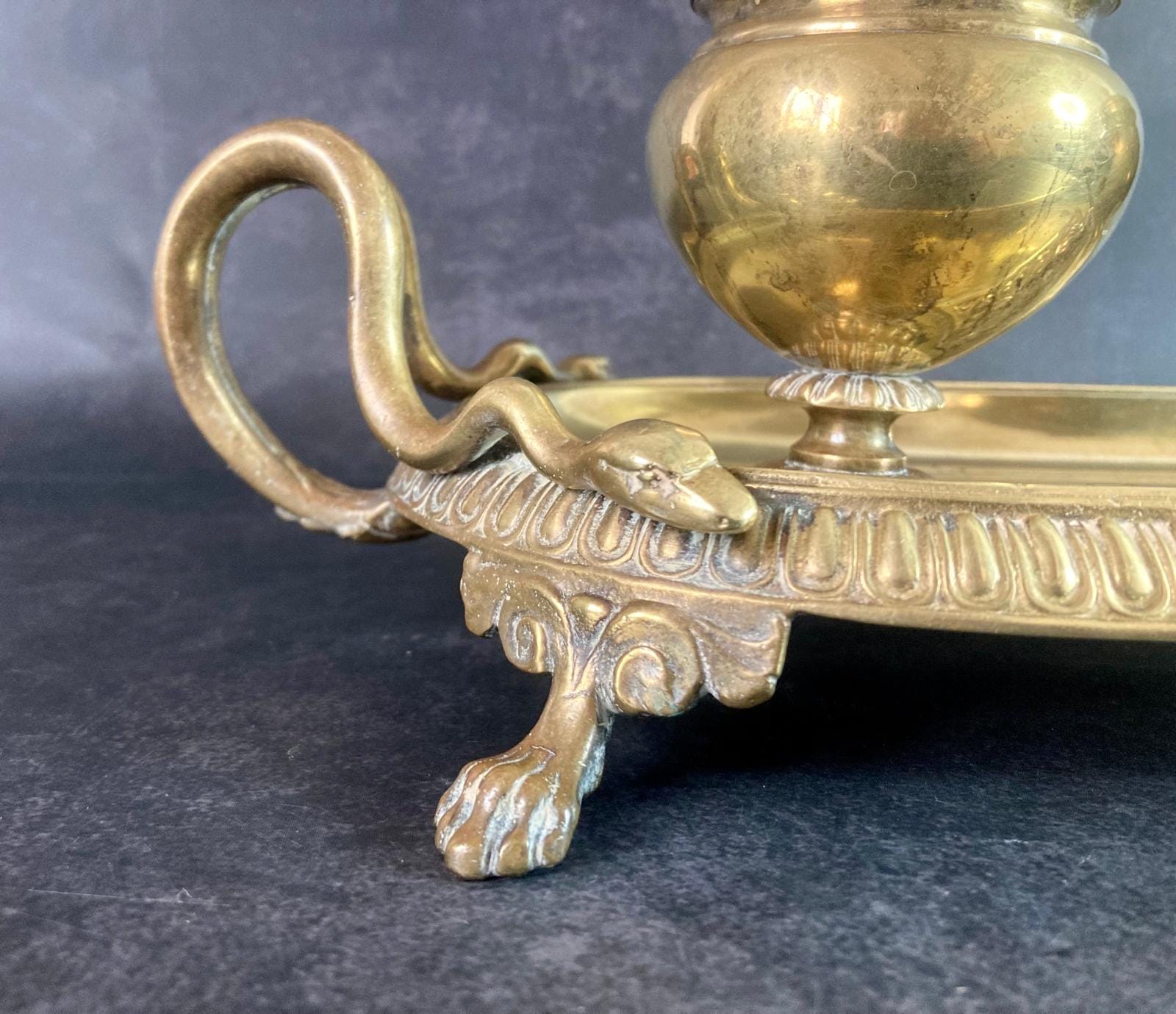 真鍮製装飾インク壺 アンティーク真鍮インク壺、フランス製真鍮インク壺、真鍮ダブルインク