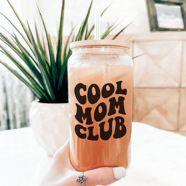 Cool Mom Club - Mom Iced Coffee Glass Cup - Mother's Day Gift - Gifts for Mom - Pregnancy Announcement - Baby Shower Gift - Mom Era