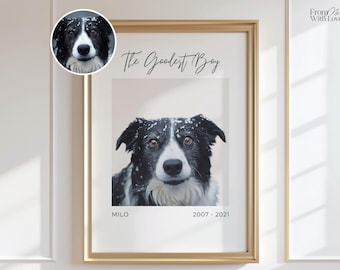 Könnte beinhalten: Gerahmtes Porträt eines Border Collie-Hundes mit schwarz-weißem Fell. Der Text "The Goodest Boy" steht über dem Bild, darunter Name "Milo" und die Jahreszahlen "2007 - 2021".