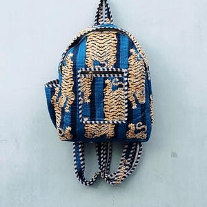 Sac à dos scolaire fait main à imprimé tigre, sac à dos en coton matelassé, sac à bandoulière, sac à dos collage, sac à dos pour ordinateur portable, sac de voyage, sac à usage quotidien.