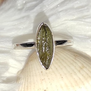 Prachtige ruwe Moldaviet-ring, 100% natuurlijke edelsteen uit Tsjechië, 925 sterlingzilver, handgemaakte designer sieraden, Moldaviet