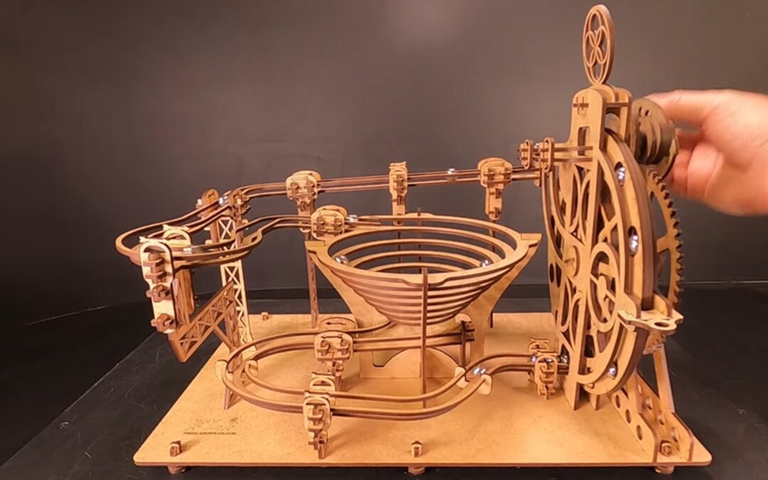 Wooden 3D Model Marble Run, Laser Cut Template, Decoration, Wooden