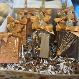 Fall Treats, Chocolate Rice Crispy Treats, Chocolate Pretzel rods, Cakesicles, Chocolate covered Oreos, Chocolate Covered Marshmallows