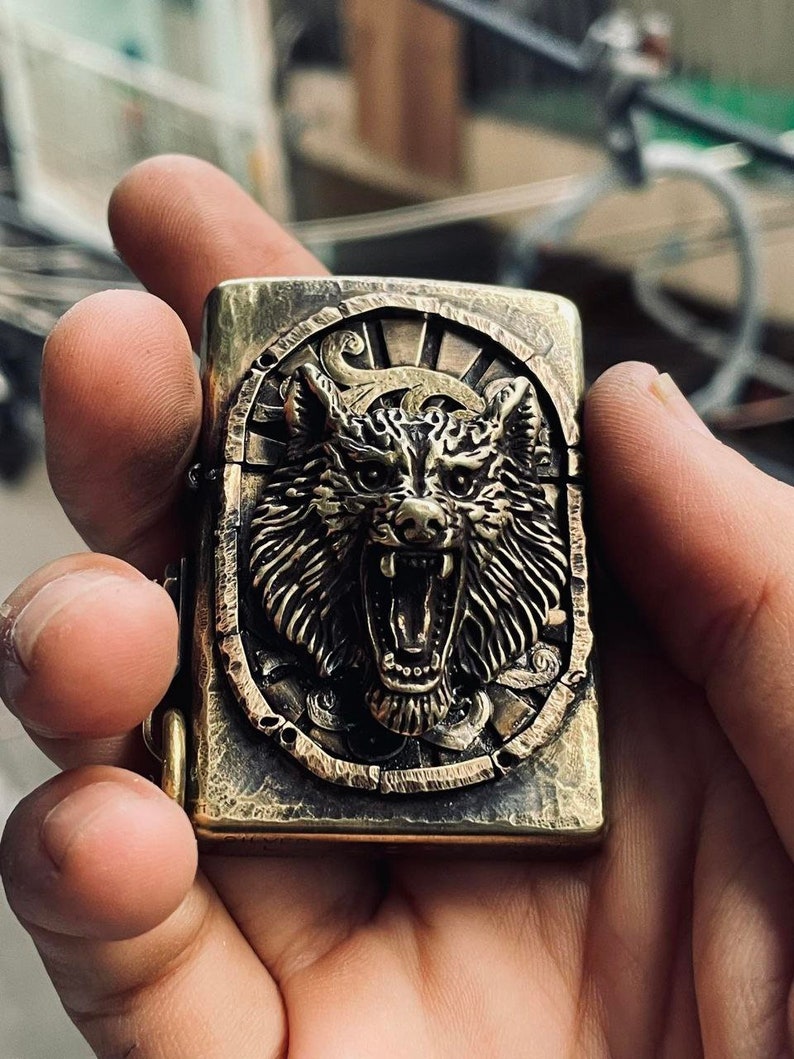 Zippo Handmade Characters Brass Wolf