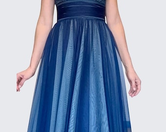Vestido midi de lentejuelas azules BCBG Max Azria / Talla 4, formal