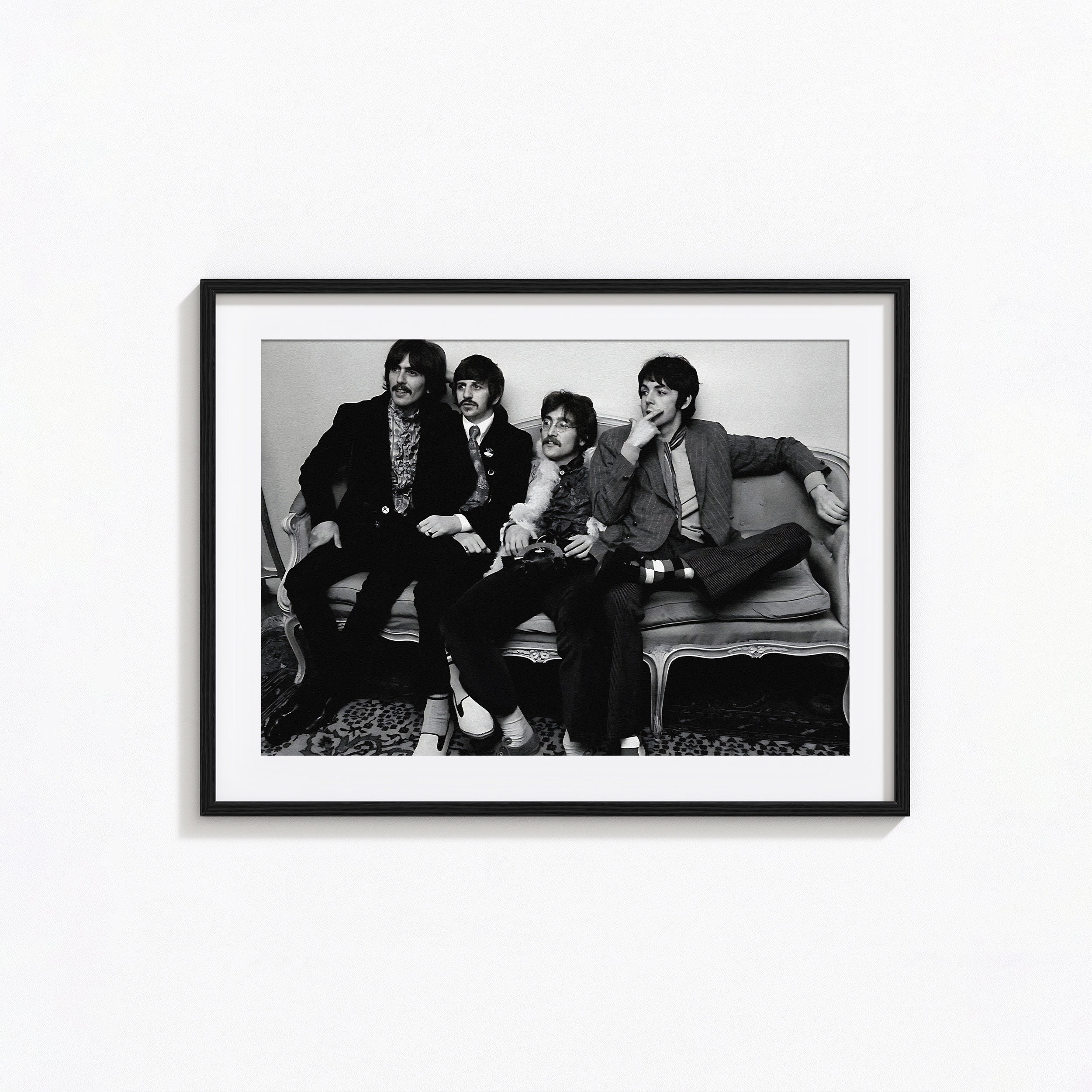ビートルズ Beatles ジョージ　ジョン 写真 フォト 額縁 The beatles black and white photo - Etsy 日本