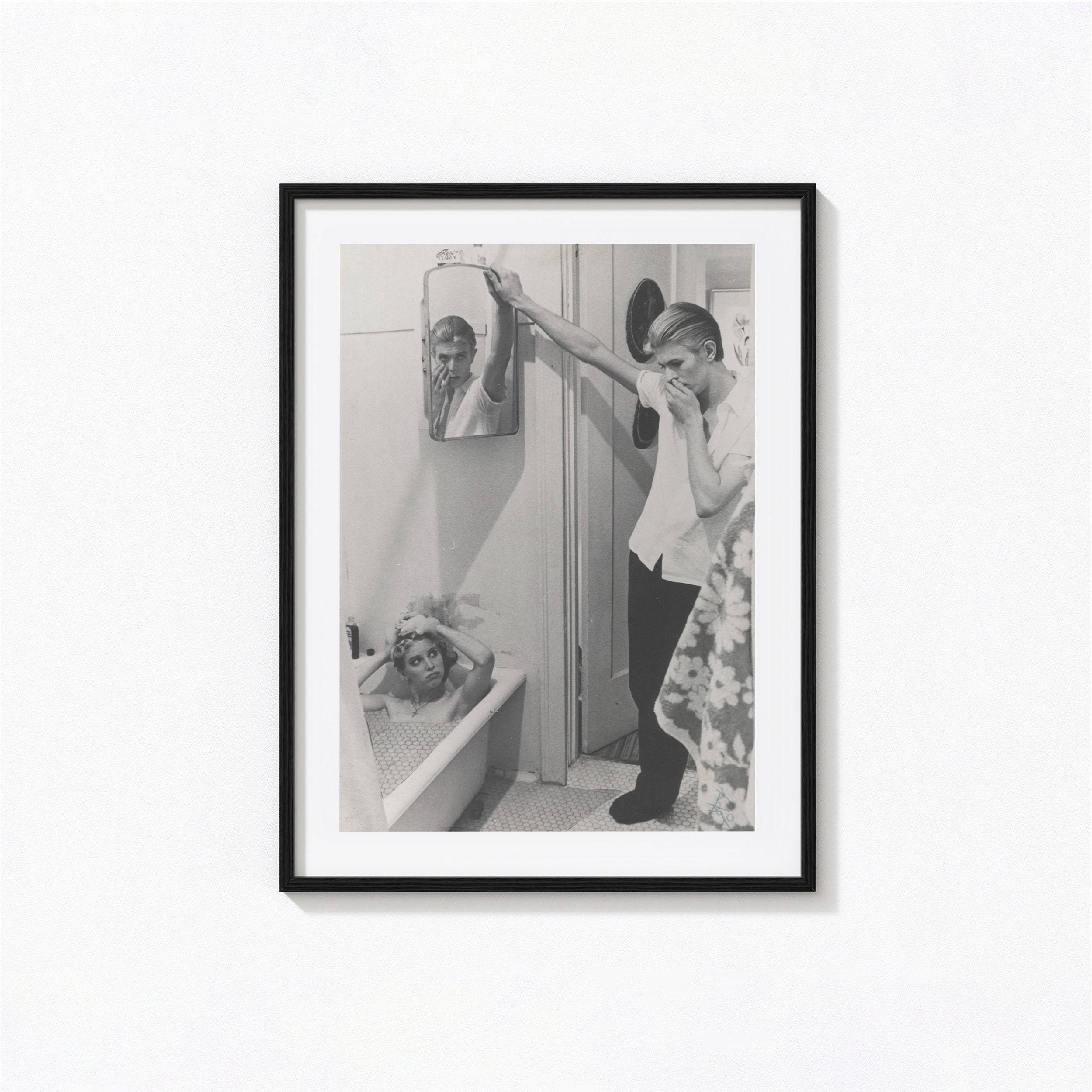 David Bowie Diamond Dogs Contact Sheet by Terry O'Neill - limited edition print | V&A Shop | V&A Shop