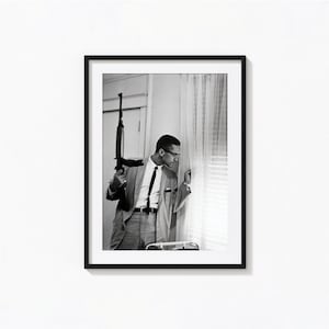 Malcolm X Holding Gun Print, Arte de pared en blanco y negro, Impresión vintage, Impresiones fotográficas, Impresión de arte fotográfico de calidad de museo
