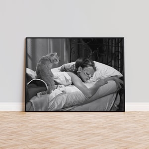 Audrey Hepburn Print, Frühstück bei Tiffany Poster, Schwarz-Weiß-Wandkunst, Vintage-Druck, Fotografie Drucke, Fotodruck in Museumsqualität Bild 2