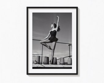 Impresión de Brigitte Bardot bailando sobre los tejados de París, arte mural en blanco y negro, impresión vintage, impresiones fotográficas, impresión fotográfica con calidad de museo