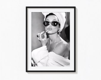 Impresión de lápiz labial de Audrey Hepburn, arte de pared en blanco y negro, impresión vintage, impresiones fotográficas, impresión fotográfica de calidad de museo, impresión feminista