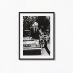 Cartel de Brigitte Bardot, Brigitte Bardot con arte de pared en blanco y negro de perro, impresión vintage, impresiones fotográficas, impresión de arte fotográfico de calidad de museo