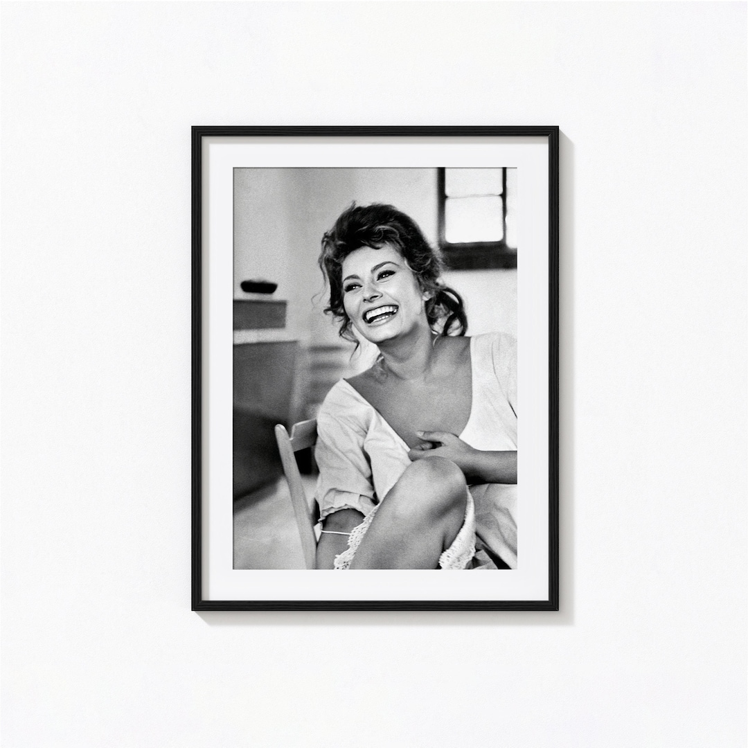 Sophia Loren Poster, Sophia Loren Hollywood Black and White Wall Art