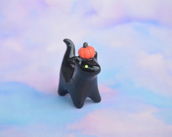 Halloween Pumpkin Cat Decoration Desk Buddy Black Kitty Cute Decor Curio Shelf Small Kawaii Gift Clay Collectible Figurine Spooky Season