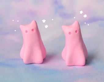 Pink Ghost Cat Figurine: Kawaii Halloween Desk Decor