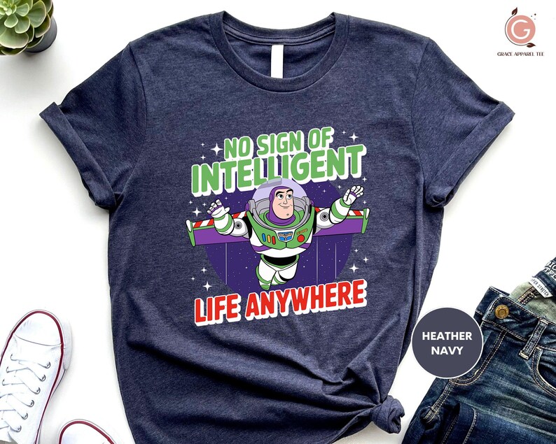 a t - shirt that says no sign of intelligent life anywhere