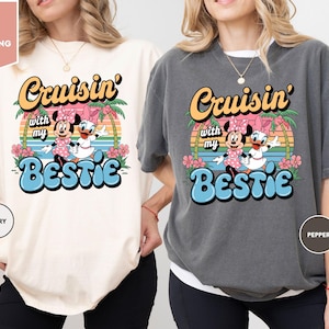 Comfortkleuren Disney Minnie Daisy zomershirt, Cruisin&#39; with my Bestie, zomer Disney Girls Cruise 2025-shirt, Disney Besties Trip-shirt
