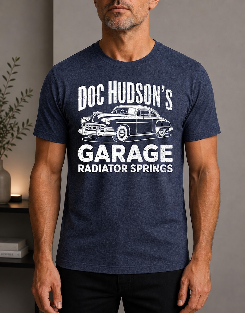 Retro Doc Hudson's Garage Shirt, Radiator Springs Doc Hudson Shirt, Cars Men's Disneyland Tee, Boyfriend's Gift, Disney Dad T-Shirt Bild 1