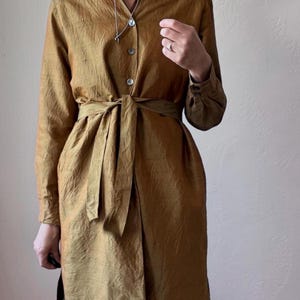 1990s XShacket Seide Tunika Kleid Gold Button-Down Grösse 12