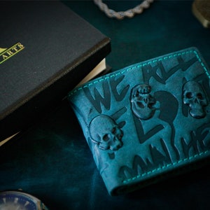Cartera de piel azul personalizada con estampado de calavera en relieve en 3D: cartera para hombre hecha a mano con acabado patinado