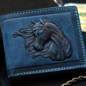 Cartera de cuero personalizada con diseño de caballo en relieve 3D, color azul, con protección RFID para hombre. Regalo para esposo, padre, novio o hermano.