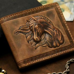 Cartera de cuero personalizada con diseño de caballo en relieve 3D, color tostado, con protección RFID para hombre. Regalo para esposo, padre, novio o hermano.