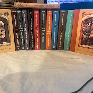 A Series of Unfortunate Events Books 1–11 + Unauthorized Autobiography – Lemony Snicket Set