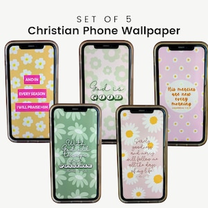 Puede incluir: Conjunto de cinco fondos de pantalla para teléfono con temática cristiana. Cada fondo de pantalla presenta un patrón floral diferente en tonos de rosa, verde y amarillo con citas inspiradoras y versículos bíblicos en texto rosa y blanco.