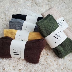 Ribbed Wool Cashmere winter warm and soft women&#39;s socks, High Quality Christmas gift