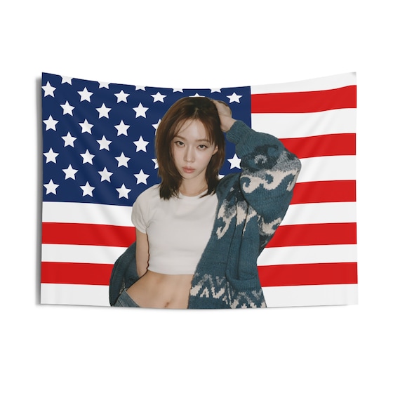 Aespa Winter Crop Top American Flag, Winter American Tapestry