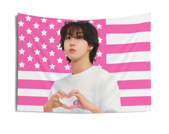 SKZ Han Finger Heart American Flag, Han Jisung Pink American Tapestry, Stray Kids Lalalala, lose my Breath Stray Kids fans, Megaverse