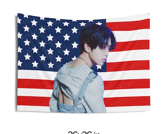 Bandera estadounidense de espaldas de Han de Stray Kids, tapiz con la bandera estadounidense de Han, Stray Kids Lalalala, regalo para fans de Stray Kids, Megaverse